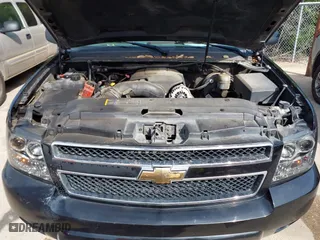 2007 Chevrolet Suburban LTZ with VIN 3GNFC160X7G112218, listed as a IAAI auction lot 42025105 with 316,645 mi miles. Bid and sale history available at carsss.com. Image 10.