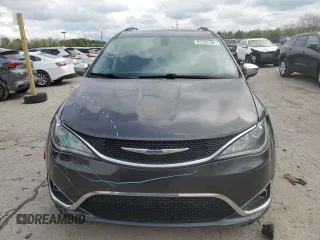 2020 Chrysler Pacifica Limited z VIN 2C4RC1GG3LR187459, wystawiony jako Copart lot #54705195 z przebiegiem 129 345 mil mil oraz Szkody całkowita. Historia ofert i sprzedaży dostępna na DreamBid. Obrazek 5.