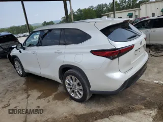 2023 Toyota Highlander L with VIN 5TDKDRAH0PS039765, listed as a Copart auction lot 59381995 with 29,982 mi miles and Salvage title. Bid and sale history available at DreamBid. Image 2.