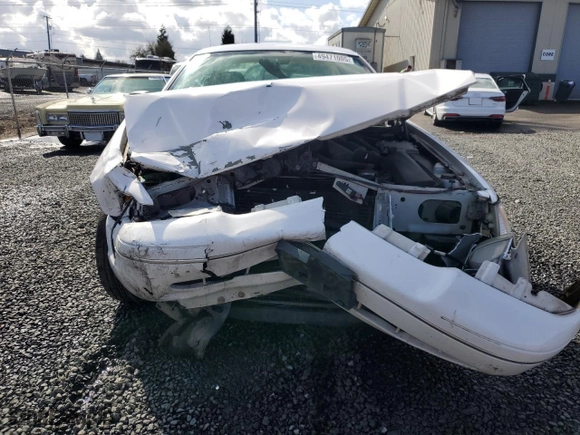 2005 Ford Crown Victoria LX with VIN 2FAFP74W35X155475, listed as a Copart auction lot 49471005 with 87,965 mi miles and Salvage Title. Bid and sale history available at carsss.com. Image 5.
