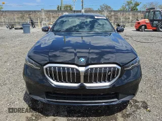 2024 BMW i5 eDrive40 with VIN WBY33FK02RCR91118, listed as a Copart auction lot 53308205 with Not Provided miles and Clean Title. Bid and sale history available at DreamBid. Image 5.