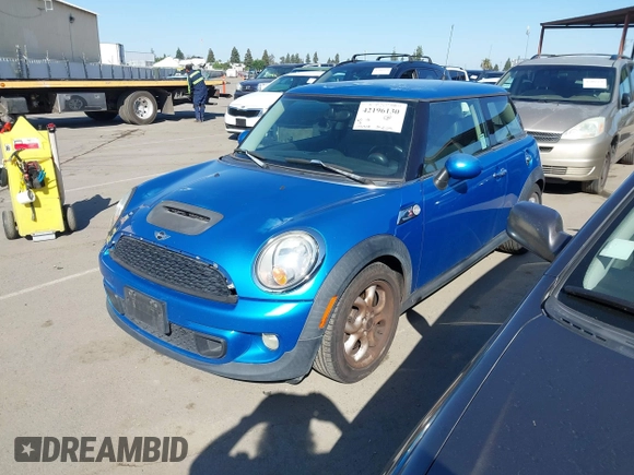2011 MINI Hardtop S with VIN WMWSV3C53BTY23619, listed as a IAAI auction lot 42196130 with 175,578 mi miles and . Bid and sale history available at DreamBid. Image 2.