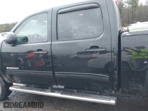 2011 GMC Sierra 1500 SLT with VIN 3GTP2WE37BG277399, listed as a IAAI auction lot 41057460 with 174,949 mi miles and . Bid and sale history available at DreamBid. Image 15.