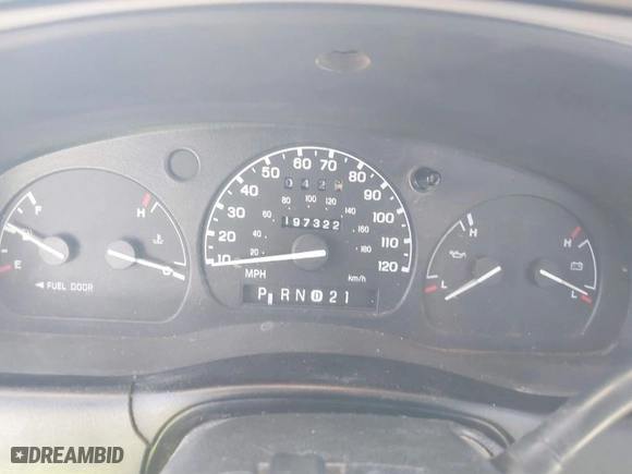 2000 Ford Ranger XL with VIN 1FTYR10C8YPB38512, listed as a IAAI auction lot 41784875 with 197,322 mi miles. Bid and sale history available at carsss.com. Image 7.
