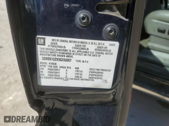 2005 Chevrolet Avalanche Z71 with VIN 3GNEK12ZX5G230267, listed as a Copart auction lot 74607694 with Not Provided miles and Salvage Title. Bid and sale history available at DreamBid. Image 14.
