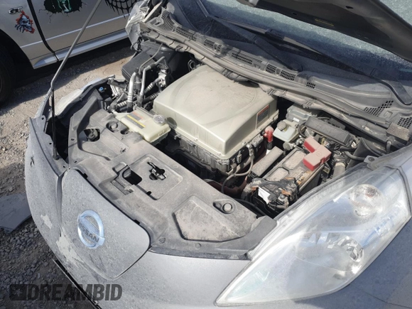 2017 Nissan LEAF S with VIN 1N4BZ0CP7HC305471, listed as a Copart auction lot 48620625 with 77,136 mi miles and Salvage title. Bid and sale history available at DreamBid. Image 12.