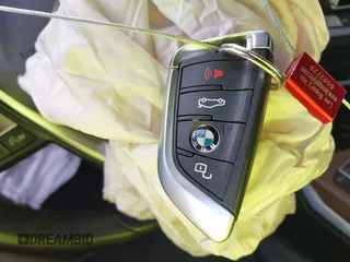 2019 BMW 3 Series 330i with VIN WBA5R1C55KAK12704, listed as a IAAI auction lot 41772453 with Not Provided miles and . Bid and sale history available at DreamBid. Image 11.