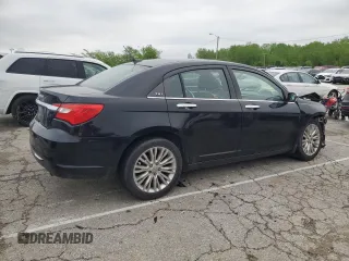 2011 Chrysler 200 Limited z VIN 1C3BC2FB0BN596919, wystawiony jako Copart lot #54663795 z przebiegiem 162 928 mil mil oraz Szkody całkowita. Historia ofert i sprzedaży dostępna na DreamBid. Obrazek 3.