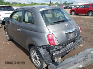 2013 FIAT 500 Pop z VIN 3C3CFFAR0DT548590, wystawiony jako IAAI lot #42442549 z przebiegiem 178 205 mil mil oraz . Historia ofert i sprzedaży dostępna na DreamBid. Obrazek 3.