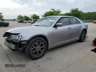 2017 Chrysler 300 S z VIN 2C3CCAGGXHH616619, wystawiony jako Copart lot #56216145 z przebiegiem 96 035 mil mil oraz Szkoda całkowita • Salvage title. Historia ofert i sprzedaży dostępna na DreamBid. Obrazek 1.