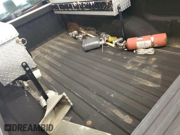 2013 Ford F-150 XL with VIN 1FTNF1CF6DKE52782, listed as a IAAI auction lot 42731656 with 170,900 mi miles and . Bid and sale history available at DreamBid. Image 9.