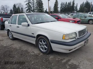 1997 Volvo 850 с VIN YV1LS5649V1394639, выставлен на аукционе IAAI как лот 41823556 с пробегом 110 220 миль миль и . История ставок и продаж доступна на DreamBid. Изображение 1.