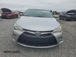 2015 Toyota Camry XLE z VIN 4T1BF1FK2FU043676, wystawiony jako Copart lot #55068485 z przebiegiem 120 629 mil mil oraz Szkoda całkowita • Salvage title. Historia ofert i sprzedaży dostępna na DreamBid. Obrazek 5.