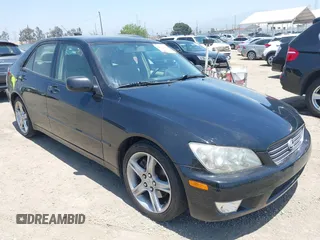 2001 Lexus IS 300/350 z VIN JTHBD182210032456, wystawiony jako IAAI lot #42338922 z przebiegiem 212 685 mil mil oraz . Historia ofert i sprzedaży dostępna na DreamBid. Obrazek 1.