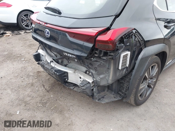 2021 Lexus UX 250h z VIN JTHX9JBHXM2049972, wystawiony jako IAAI lot #40956792 z przebiegiem 47 882 mil mil oraz . Historia ofert i sprzedaży dostępna na DreamBid. Obrazek 18.
