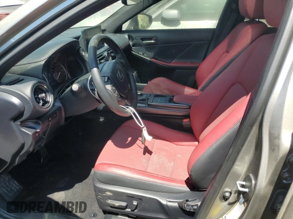 2023 Lexus IS 300 z VIN JTHCA1D25P5124076, wystawiony jako Copart lot #50230935 z przebiegiem 12 710 mil mil oraz Szkoda całkowita • Salvage title. Historia ofert i sprzedaży dostępna na DreamBid. Obrazek 7.