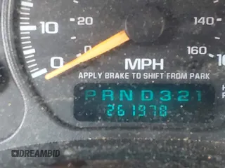 2001 Chevrolet Silverado 1500 LS with VIN 2GCEC19T511176550, listed as a IAAI auction lot 41672634 with 261,978 mi miles. Bid and sale history available at carsss.com. Image 16.