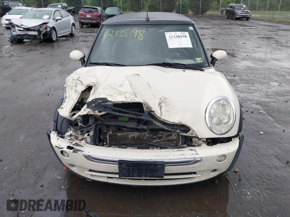 2008 MINI Convertible с VIN WMWRF33538TF68199, выставлен на аукционе IAAI как лот 42338198 с пробегом 66 793 миль миль и . История ставок и продаж доступна на DreamBid. Изображение 12.