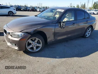 2012 BMW 3 Series 328i z VIN WBA3A5C56CF343974, wystawiony jako Copart lot #56171365 z przebiegiem 139 808 mil mil oraz Szkoda całkowita • Salvage title. Historia ofert i sprzedaży dostępna na DreamBid. Obrazek 1.