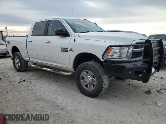 2018 Ram 2500 Big Horn z VIN 3C6UR5DL2JG215568, wystawiony jako Copart lot #87647215 z przebiegiem 86 113 mil mil oraz Szkoda całkowita • Salvage title. Historia ofert i sprzedaży dostępna na DreamBid. Obrazek 4.