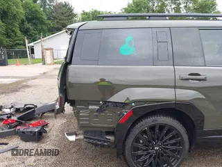 2025 Hyundai Santa Fe Calligraphy с VIN 5NMP5DGL7SH121795, выставлен на аукционе IAAI как лот 42488004 с пробегом 1 974 миль миль и . История ставок и продаж доступна на DreamBid. Изображение 19.