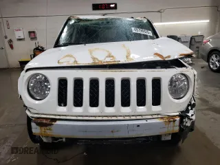 2014 Jeep Patriot Limited with VIN 1C4NJRCBXED528973, listed as a Copart auction lot 49798935 with 93,778 mi miles and Non Repairable. Bid and sale history available at carsss.com. Image 5.