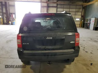 2015 Jeep Patriot Latitude z VIN 1C4NJRFB5FD426252, wystawiony jako Copart lot #54958515 z przebiegiem 80 250 mil mil oraz Szkoda całkowita • Salvage title. Historia ofert i sprzedaży dostępna na DreamBid. Obrazek 6.