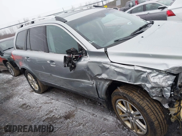 2012 Volvo XC90 with VIN YV4952CZ5C1622023, listed as a IAAI auction lot 41723883 with 188,644 mi miles and . Bid and sale history available at DreamBid. Image 15.
