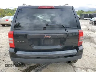 2015 Jeep Patriot Sport z VIN 1C4NJRBB1FD176918, wystawiony jako Copart lot #72587214 z przebiegiem 109 151 mil mil oraz Szkoda całkowita • Salvage title. Historia ofert i sprzedaży dostępna na DreamBid. Obrazek 6.