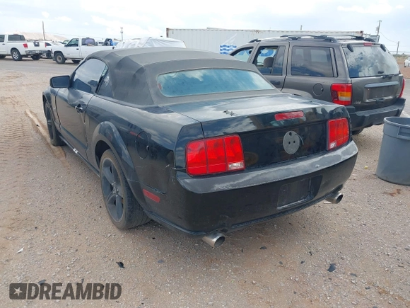 2007 Ford Mustang GT Deluxe z VIN 1ZVHT85H575287613, wystawiony jako IAAI lot #42543302 z przebiegiem Nie podano mil oraz . Historia ofert i sprzedaży dostępna na DreamBid. Obrazek 3.
