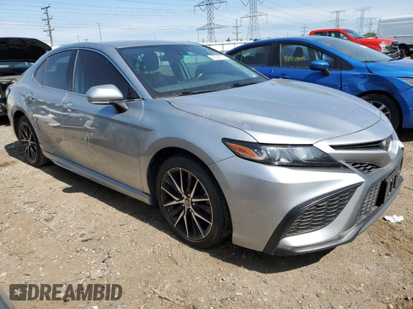 2022 Toyota Camry SE z VIN 4T1G11AK7NU633060, wystawiony jako Copart lot #58509575 z przebiegiem 208 372 mil mil oraz Czysty tytuł • Clean title. Historia ofert i sprzedaży dostępna na DreamBid. Obrazek 4.