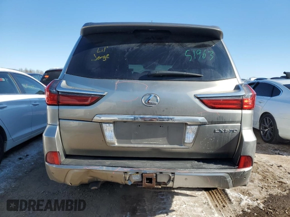 2016 Lexus LX 570 z VIN JTJHY7AXXG4202425, wystawiony jako Copart lot #45729455 z przebiegiem 156 666 mil mil oraz Szkoda całkowita • Salvage title. Historia ofert i sprzedaży dostępna na DreamBid. Obrazek 6.