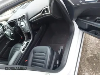 2019 Ford Fusion Hybrid SEL with VIN 3FA6P0MU3KR189612, listed as a IAAI auction lot 41422745 with 95,130 mi miles. Bid and sale history available at carsss.com. Image 5.