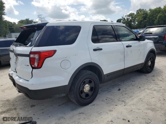 2016 Ford Utility Police Interceptor with VIN 1FM5K8ARXGGB96814, listed as a Copart auction lot 63954924 with 122,590 mi miles and Non Repairable. Bid and sale history available at carsss.com. Image 3.