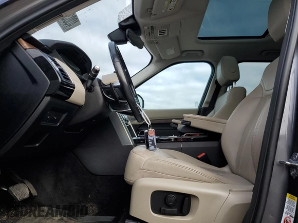 2018 Land Rover Discovery HSE with VIN SALRR2RV5JA061338, listed as a Copart auction lot 40031284 with 55,844 mi miles. Bid and sale history available at carsss.com. Image 7.
