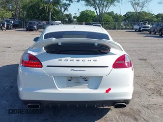 2013 Porsche Panamera with VIN WP0AA2A7XDL014047, listed as a IAAI auction lot 42010031 with 118,681 mi miles and . Bid and sale history available at DreamBid. Image 16.