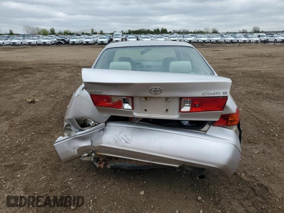 2000 Toyota Camry CE z VIN 4T1BG22K6YU991932, wystawiony jako Copart lot #55588155 z przebiegiem 188 363 mil mil oraz Szkoda całkowita • Salvage title. Historia ofert i sprzedaży dostępna na DreamBid. Obrazek 6.