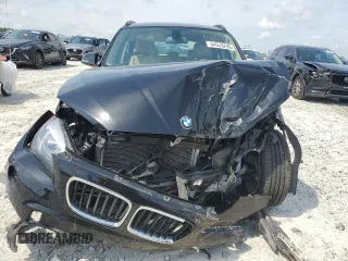 2015 BMW X1 sDrive28i z VIN WBAVM1C52FVZ94506, wystawiony jako Copart lot #54533295 z przebiegiem 71 658 mil mil oraz Szkody całkowita. Historia ofert i sprzedaży dostępna na DreamBid. Obrazek 5.