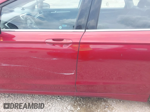 2015 Ford Fusion SE with VIN 1FA6P0H77F5123352, listed as a IAAI auction lot 42555351 with 185,134 mi miles and . Bid and sale history available at DreamBid. Image 14.