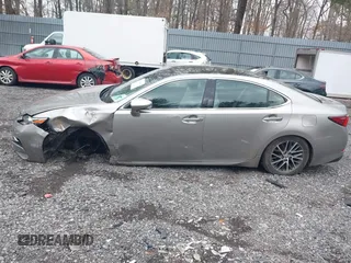 2018 Lexus ES with VIN 58ABK1GG0JU089840, listed as a IAAI auction lot 41900167 with 94,484 mi miles. Bid and sale history available at carsss.com. Image 14.