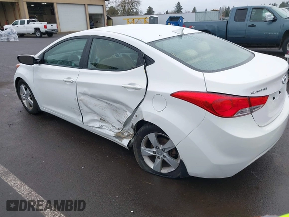 2013 Hyundai Elantra Limited z VIN 5NPDH4AEXDH423558, wystawiony jako IAAI lot #41764640 z przebiegiem 121 331 mil mil oraz . Historia ofert i sprzedaży dostępna na DreamBid. Obrazek 3.