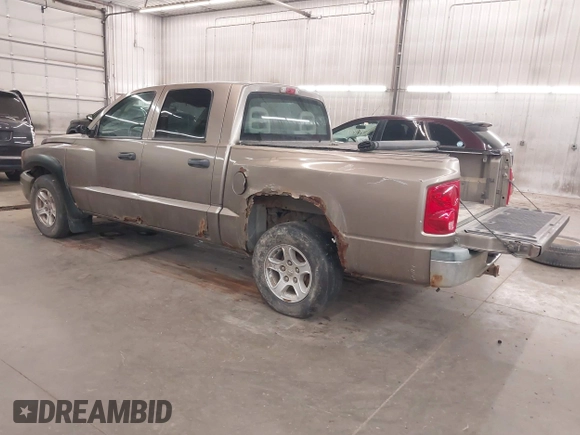 2006 Dodge Dakota SLT with VIN 1D7HE48K36S635377, listed as a IAAI auction lot 42200803 with 156,812 mi miles and . Bid and sale history available at carsss.com. Image 3.