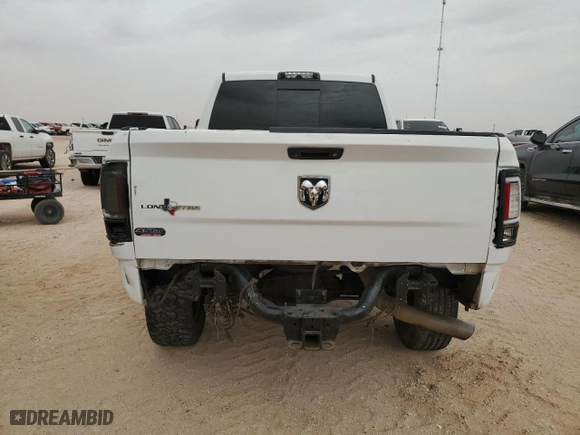 2015 Ram 2500 Laramie with VIN 3C6UR5NL6FG552735, listed as a Copart auction lot 51568925 with 284,745 mi miles and Salvage Title. Bid and sale history available at carsss.com. Image 6.