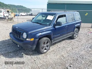 2015 Jeep Patriot High Altitude z VIN 1C4NJRFB7FD417374, wystawiony jako IAAI lot #42439846 z przebiegiem 140 000 mil mil oraz . Historia ofert i sprzedaży dostępna na DreamBid. Obrazek 2.