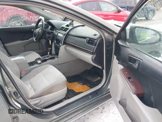 2014 Toyota Camry L with VIN 4T1BF1FK5EU774116, listed as a IAAI auction lot 41286569 with 184,797 mi miles. Bid and sale history available at carsss.com. Image 5.