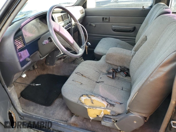 1989 Toyota Pickup с VIN JT4RN13P2K0004383, выставлен на аукционе Copart как лот 46108785 с пробегом 241 850 миль миль и Списание • Salvage title. История ставок и продаж доступна на DreamBid. Изображение 7.
