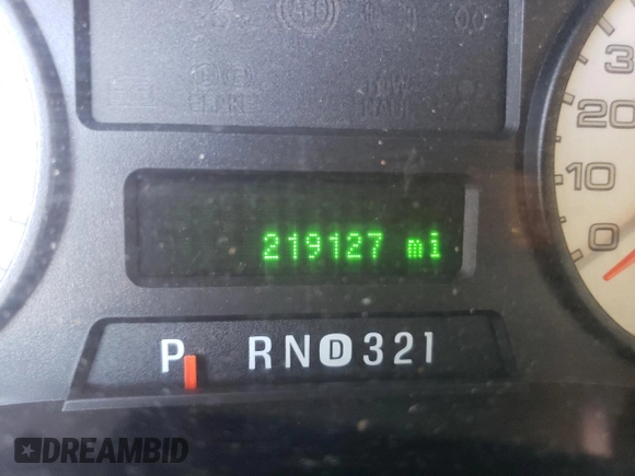 2005 Ford F-250 XL with VIN 1FTSW20P35EB09367, listed as a Copart auction lot 46801352 with 219,127 mi miles and Non Repairable. Bid and sale history available at DreamBid. Image 8.
