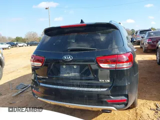 2018 Kia Sorento SX with VIN 5XYPKDA57JG349078, listed as a IAAI auction lot 41136917 with 119,213 mi miles and . Bid and sale history available at carsss.com. Image 16.