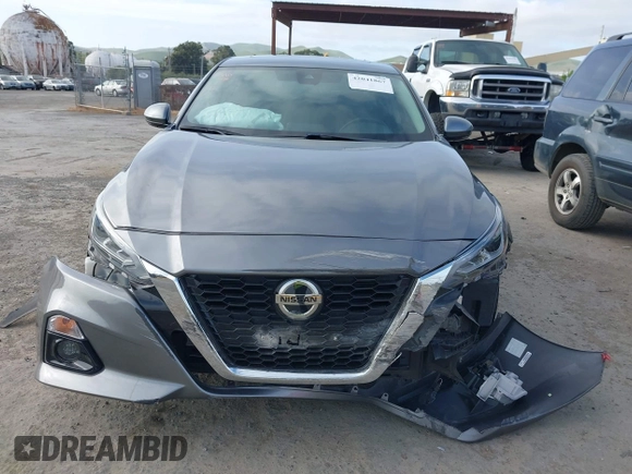 2019 Nissan Altima SL with VIN 1N4BL4EV4KC253275, listed as a IAAI auction lot 42041867 with 70,429 mi miles and . Bid and sale history available at DreamBid. Image 13.