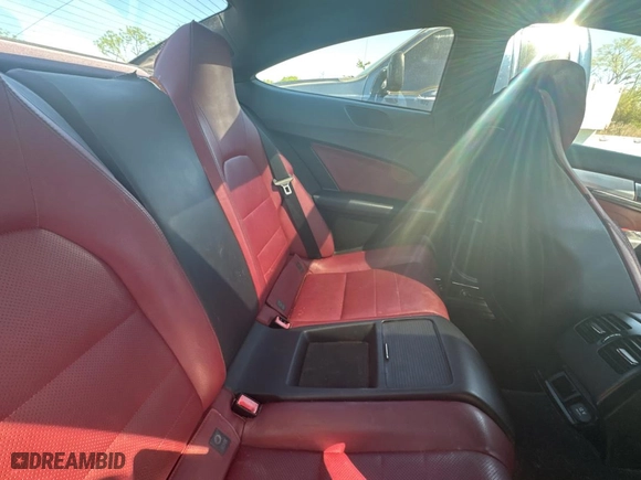 2014 Mercedes-Benz C-Class C 250 with VIN WDDGJ4HB1EG286714, listed as a Copart auction lot 49133255 with 98,092 mi miles and Clean Title. Bid and sale history available at carsss.com. Image 6.
